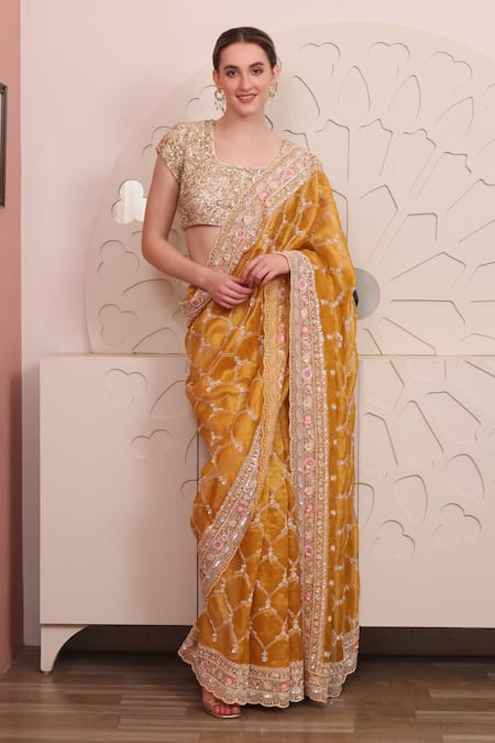 SAYISHA Floral Hand Work Saree With Blouse 