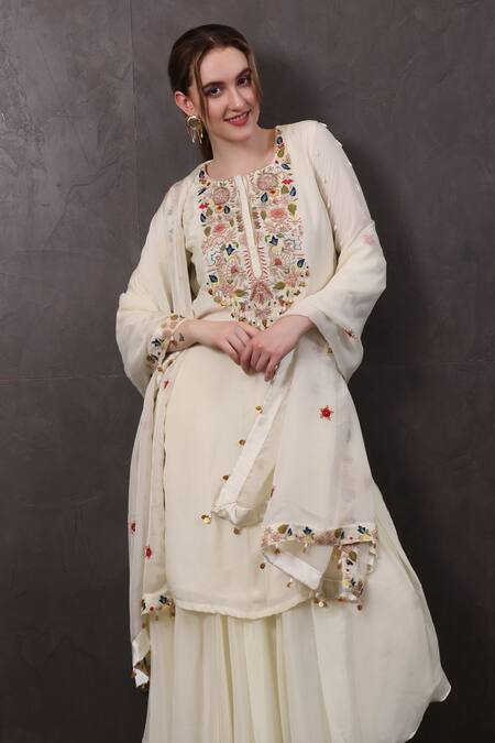 Buy_Sayisha_Off White Chiffon Beads, Embroidery, Crystals Thread Hand Kurta Palazzo Set _Online_at_Aza_Fashions