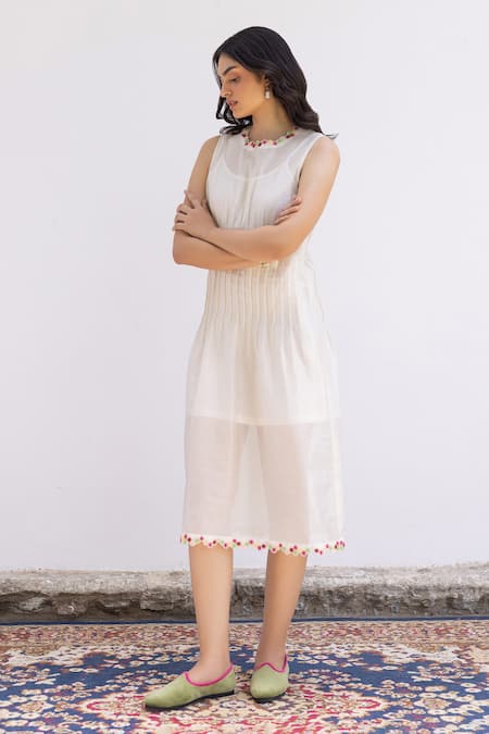 SHIMONA Ditsy Bloom Embroidered Pintucked Dress With Inner 