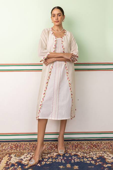 Shimona Off White Cotton, Ditsy Bloom Cutwork Border Cover Up Jacket With Slip Dress Online at Aza Fashions Shimona_Off White Cotton, Ditsy Bloom Cutwork Border Cover Up Jacket With Slip Dress _Online_at_Aza_Fashions
