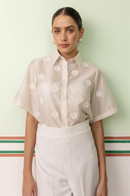 Shimona Off White Chanderi, Cotton, Silk Sequins Collared Blossom Applique Sheer Shirt Online at Aza Fashions Shimona_Off White Chanderi, Cotton, Silk Sequins Collared Blossom Applique Sheer Shirt _Online_at_Aza_Fashions