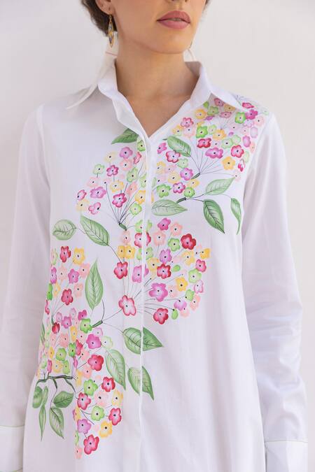 Shimona White Cotton Satin Collared Floral Bunch Hand Painted Shirt Dress at Aza Fashions Shimona_White Cotton Satin Collared Floral Bunch Hand Painted Shirt Dress _at_Aza_Fashions