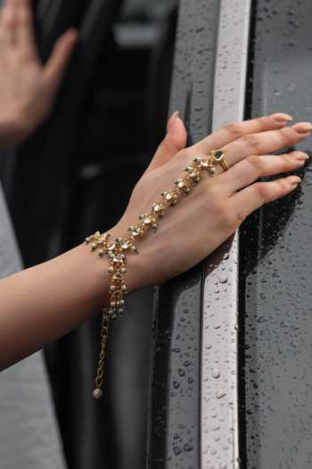 Do Taara_Gold Plated Crystals, Pearls Kundan And Embellished Haathphool _Online_at_Aza_Fashions