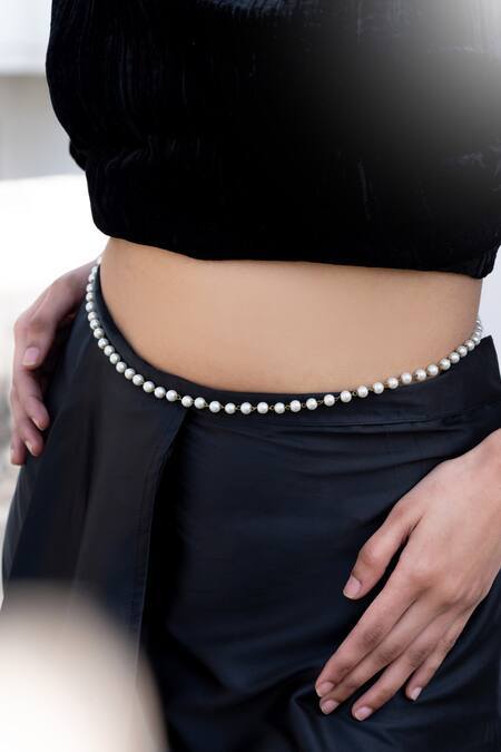 Do Taara_Gold Plated Shell Pearls Kamarbandh _Online_at_Aza_Fashions