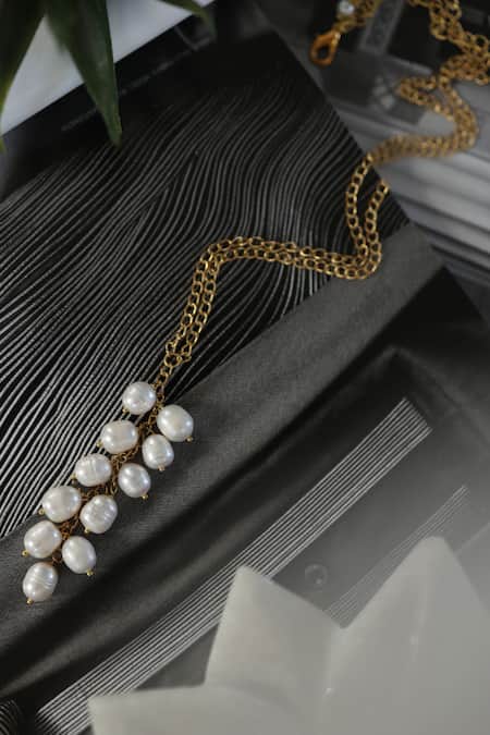 Shop Do Taara Gold Plated Embellished Long Pendant Necklace at Aza Fashions Shop_Do Taara_Gold Plated Embellished Long Pendant Necklace _at_Aza_Fashions