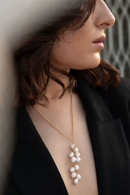 Buy Do Taara Gold Plated Embellished Long Pendant Necklace Online at Aza Fashions Buy_Do Taara_Gold Plated Embellished Long Pendant Necklace _Online_at_Aza_Fashions