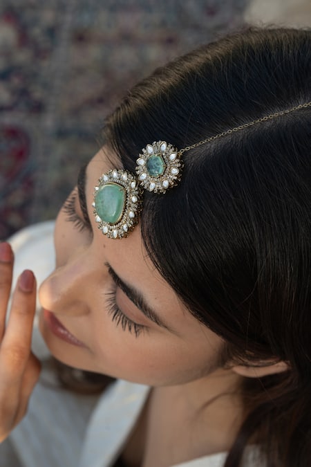 Shop_Do Taara_Green Victorian Polki Embellished Maangtikka _Online_at_Aza_Fashions