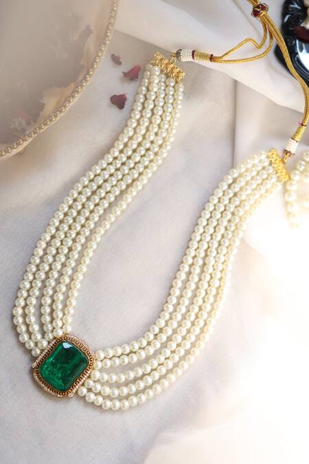 Shop Do Taara Green Emerald Stone Shell Pearl Necklace at Aza Fashions Shop_Do Taara_Green Emerald Stone Shell Pearl Necklace_at_Aza_Fashions
