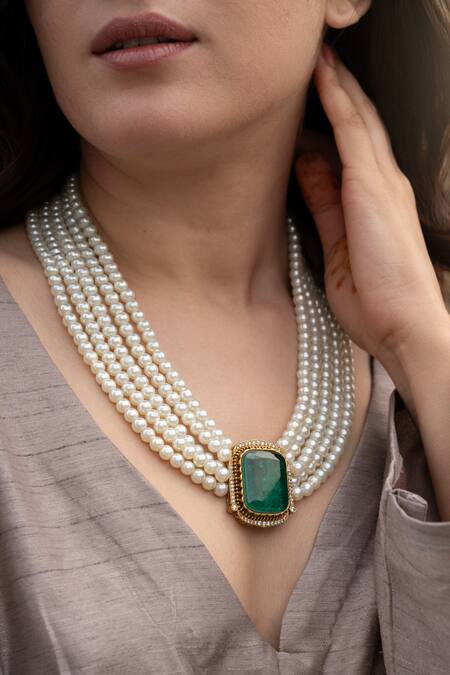 Do Taara Green Emerald Stone Shell Pearl Necklace Online at Aza Fashions Do Taara_Green Emerald Stone Shell Pearl Necklace_Online_at_Aza_Fashions