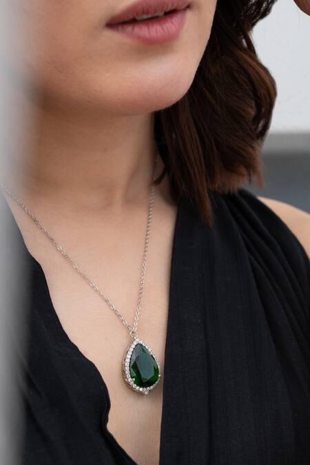 Buy_Do Taara_Green Emerald Stone Drop Chain Necklace _Online_at_Aza_Fashions