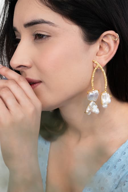 Do Taara Baroque Pearl Textured Earrings 