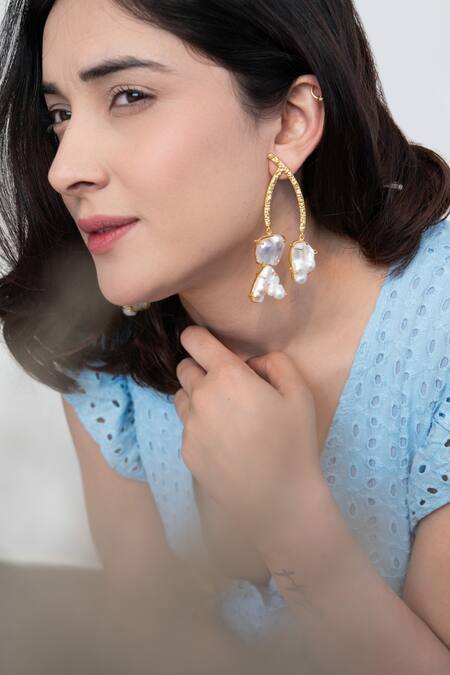 Buy_Do Taara_Gold Plated Beads, Pearls Baroque Textured Earrings _Online_at_Aza_Fashions