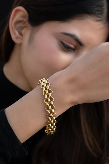 Do Taara_Gold Plated Interwoven Loop Bracelet _Online_at_Aza_Fashions
