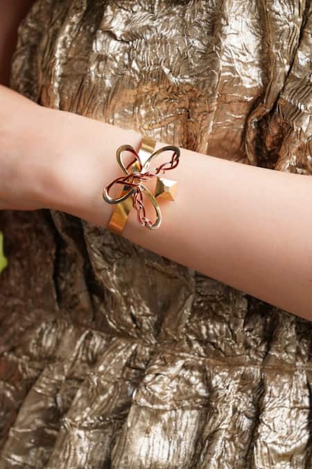 Gaurish Bespoke Jewellery Gold Plated Infinity Enamelled Bracelet Online at Aza Fashions Gaurish Bespoke Jewellery_Gold Plated Infinity Enamelled Bracelet _Online_at_Aza_Fashions