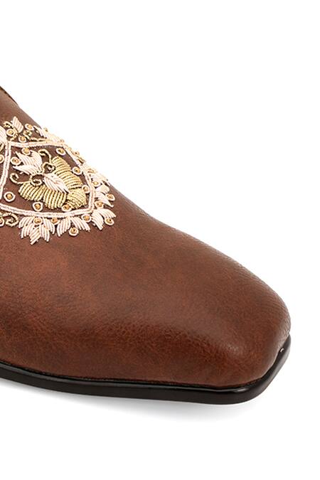 NR By Nidhi Rathi Brown Hand Embroidered Jutti Mules Online at Aza Fashions NR By Nidhi Rathi_Brown Hand Embroidered Jutti Mules _Online_at_Aza_Fashions