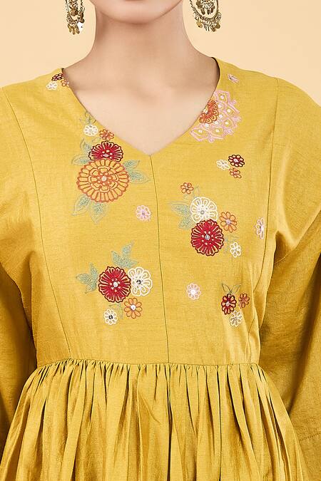 Buy Basanti Kapde aur Koffee Yellow Cotton Silk Floral V Neck Embroidered Anarkali And Pant Set Online at Aza Fashions Buy_Basanti Kapde aur Koffee_Yellow Cotton Silk Floral V Neck Embroidered Anarkali And Pant Set_Online_at_Aza_Fashions