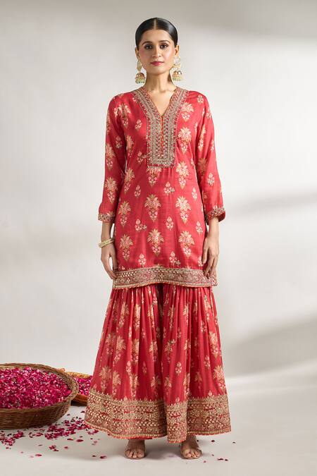 Gopi Vaid_Red Cotton, Silk, Net Gota Patti, Embroidery V-neck Floral Jaal Print Kurta Set _Online_at_Aza_Fashions