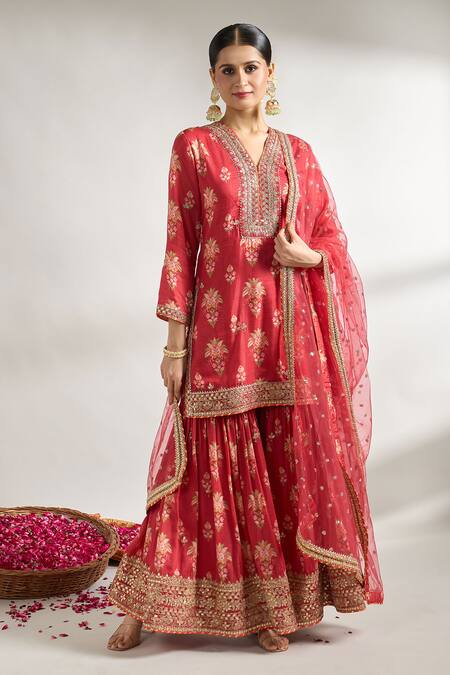 Shop_Gopi Vaid_Red Cotton, Silk, Net Gota Patti, Embroidery V-neck Floral Jaal Print Kurta Set _Online_at_Aza_Fashions
