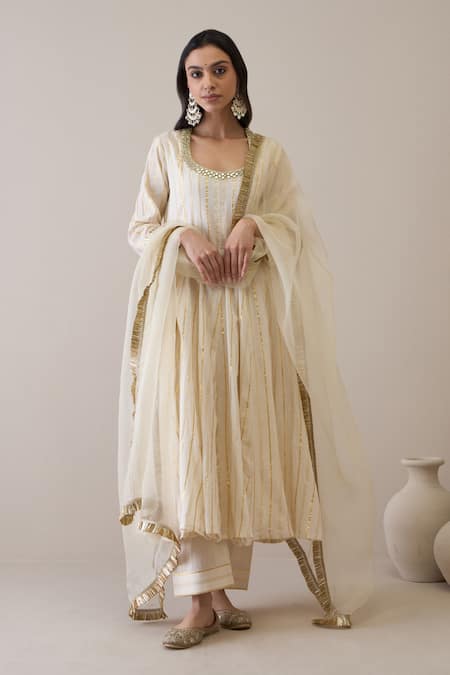 RoohbyRidhimaa Ivory Kurta And Pant Cotton Embroidered Mirror Round Mallika Anarkali Set 