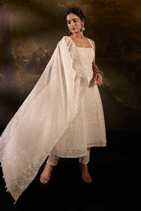 Buy_SAANJH BY LEA_White Organza, Polyester Sequins, Sajoon Thread Corset Anarkali Pant Set _Online_at_Aza_Fashions