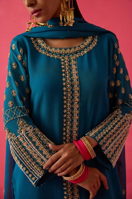 Radha Sharma Green Organza, Crepe, Georgette Persian Bloom Embroidered Kurta Palazzo Set at Aza Fashions Radha Sharma_Green Organza, Crepe, Georgette Persian Bloom Embroidered Kurta Palazzo Set _at_Aza_Fashions