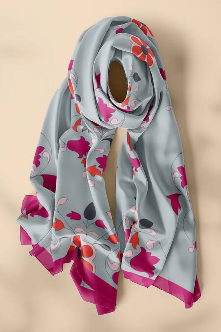 Buy_Thee Modern Roots_Green Silk Bouquet Breeze Print Dupatta_Online_at_Aza_Fashions