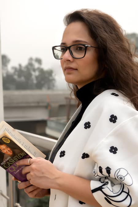 Shop Thee Modern Roots Ivory Silk Satin Open Neck Art Nouveau Bloom Print Kimono Jacket Online at Aza Fashions Shop_Thee Modern Roots_Ivory Silk Satin Open Neck Art Nouveau Bloom Print Kimono Jacket _Online_at_Aza_Fashions