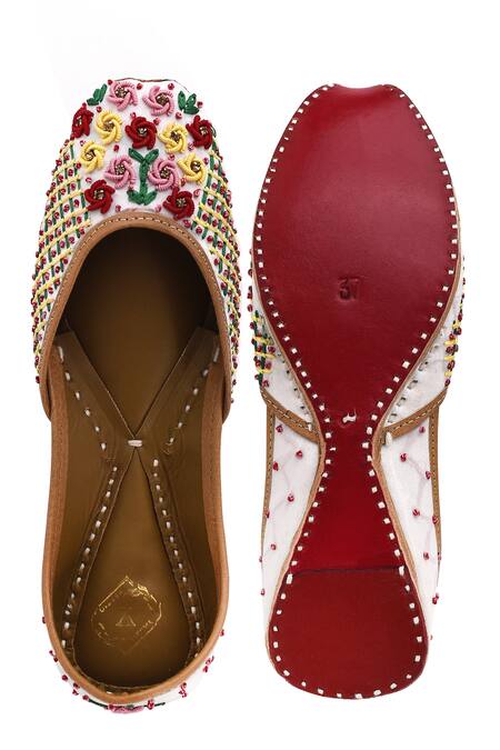 Buy_Yassio_White Anisa Rosette Thread Work Juttis _Online_at_Aza_Fashions
