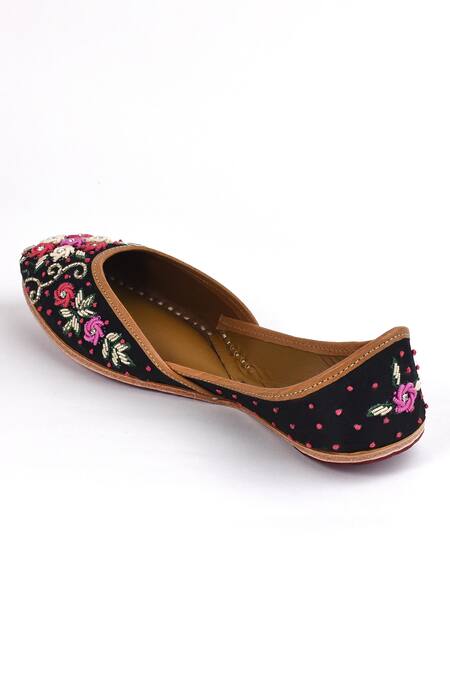 Shop_Yassio_Black Kenza Midnight Bloom Embroidered Juttis _Online_at_Aza_Fashions