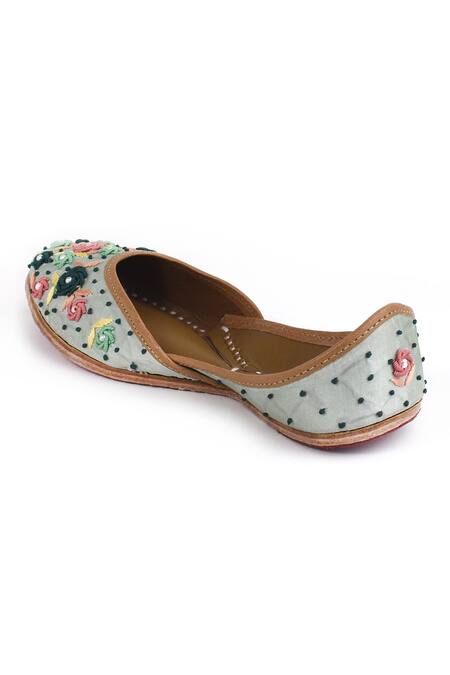 Buy_Yassio_Green Raisa Gullista Thread Embroidered Juttis _Online_at_Aza_Fashions
