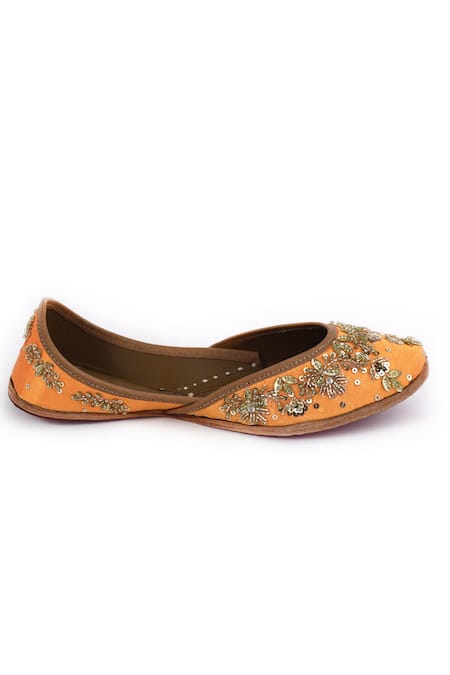 Buy_Yassio_Yellow Wafiya Gulshan Sequin Embroidered Juttis _Online_at_Aza_Fashions