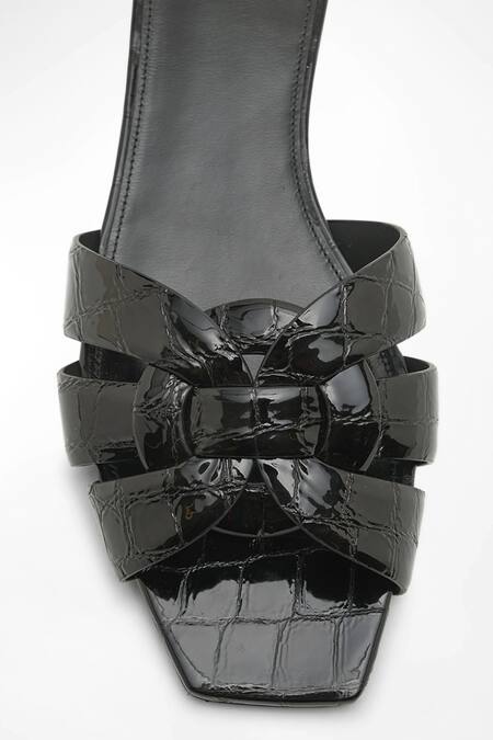 Sephyr Black Belinda Textured Flats Online at Aza Fashions Sephyr_Black Belinda Textured Flats _Online_at_Aza_Fashions