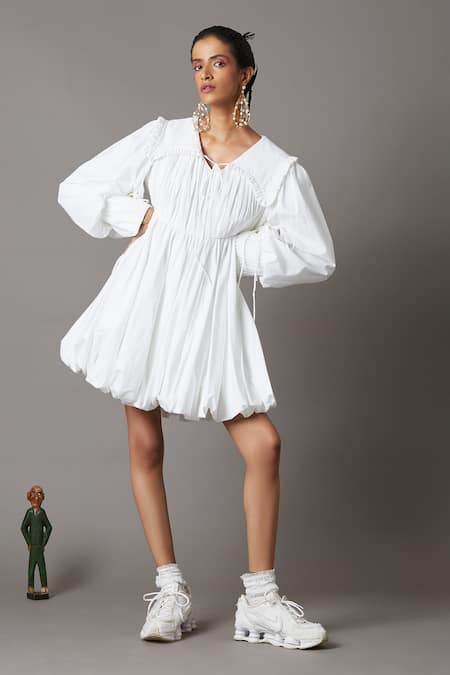 Quod Bridge Ruffle Collar Dress 