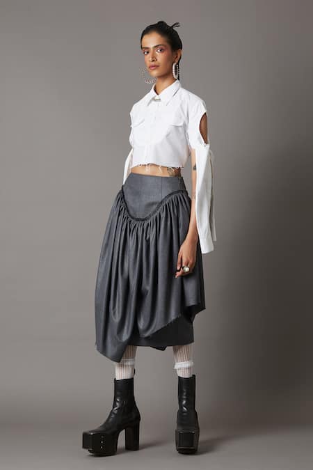 Quod Tie-up Sleeve Cropped Solid Shirt 