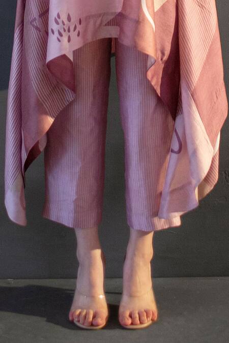 Clos_Pink Silk Bandeau Neck Long Tail Print Kaftan With Pant _Online_at_Aza_Fashions