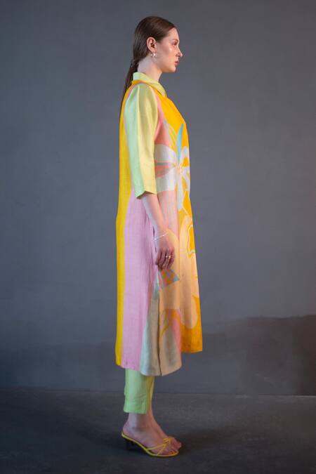 Shop_Clos_Yellow Silk, Cotton Embroidery Collared Floral Geometric Print Kurta With Pant _Online_at_Aza_Fashions