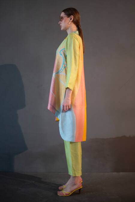 Clos_Yellow Silk Collared Abstract Print Asymmetric Kurta With Pant _at_Aza_Fashions