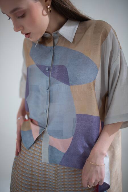 Clos_Brown Silk Collared Geometric Print Crop Top With Pant _Online_at_Aza_Fashions