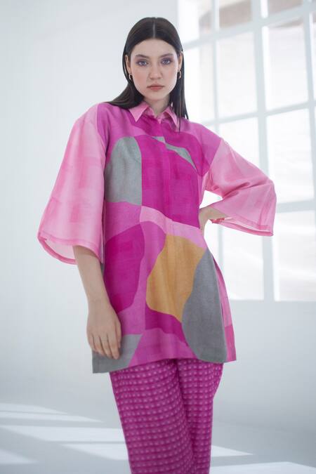 Shop_Clos_Pink Silk Collared Abstrct Print Long Top With Pant _Online_at_Aza_Fashions