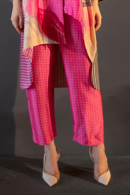 Clos_Pink Silk Collared Floral Checks Print Kurta With Pant _Online_at_Aza_Fashions
