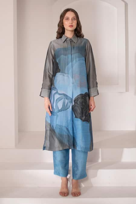 Clos Abstract Floral Long Kurta With Pant 