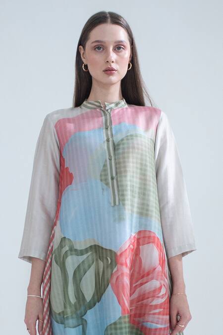 Clos_Red Silk Mandarin Collar Abstract Print Kaftan And Pant Set _Online_at_Aza_Fashions