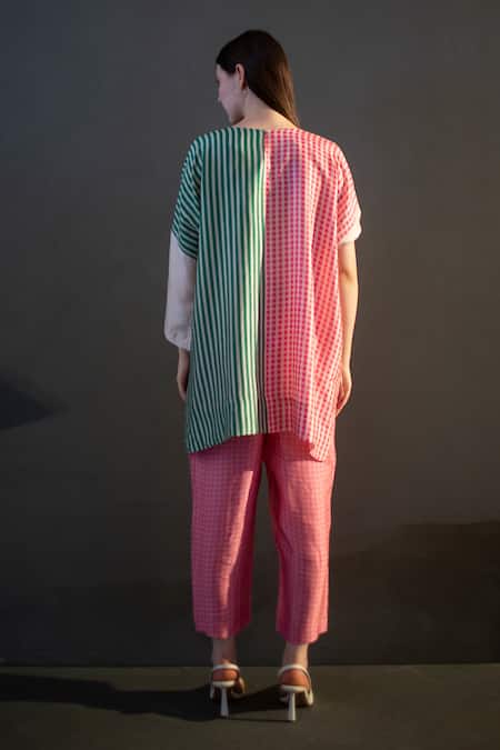 Shop_Clos_Pink Silk Round Neck Abstract Print Kaftan And Pant Set _at_Aza_Fashions