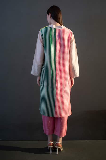 Shop_Clos_Pink Silk Collared Abstract Print Kurta And Pant Set _at_Aza_Fashions