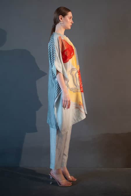 Clos Grey Silk Mandarin Collar Abstract Print Asymmetric Kurta With Pant Online at Aza Fashions Clos_Grey Silk Mandarin Collar Abstract Print Asymmetric Kurta With Pant _Online_at_Aza_Fashions