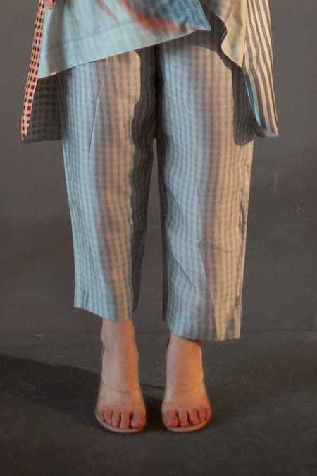 Clos Grey Silk Mandarin Collar Abstract Print High Low Kurta With Pant Online at Aza Fashions Clos_Grey Silk Mandarin Collar Abstract Print High Low Kurta With Pant _Online_at_Aza_Fashions