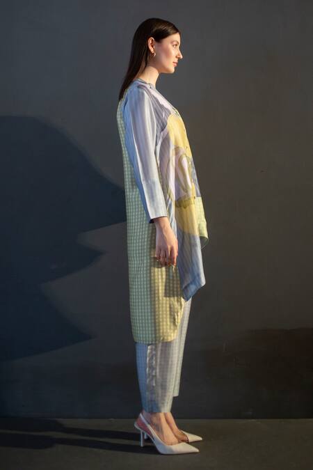 Shop Clos Yellow Silk Collared Abstract Checks Print High Low Kurta With Pant Online at Aza Fashions Shop_Clos_Yellow Silk Collared Abstract Checks Print High Low Kurta With Pant _Online_at_Aza_Fashions