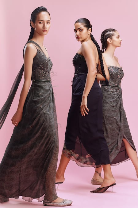 Buy_Dolly J_Black Chiffon Sequins, Feathers Sweetheart Clarette Geometric Print Draped Gown _Online_at_Aza_Fashions