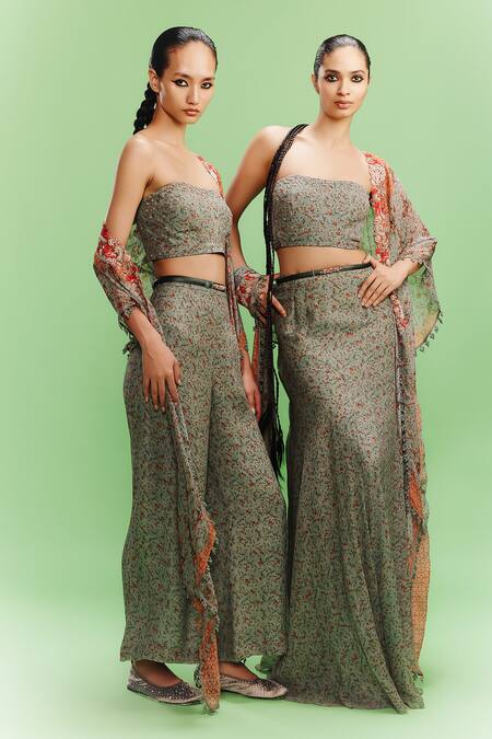 Shop Dolly J Grey Chiffon Embroidery Square Bianka Ditsy Print Embellished Cape Skirt Set Online at Aza Fashions Shop_Dolly J_Grey Chiffon Embroidery Square Bianka Ditsy Print Embellished Cape Skirt Set _Online_at_Aza_Fashions