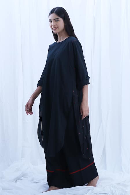 Buy_Khat_Black Cotton, Chanderi Silk Round Neck Polka Dots Pattern Kurta And Pant Set _Online_at_Aza_Fashions